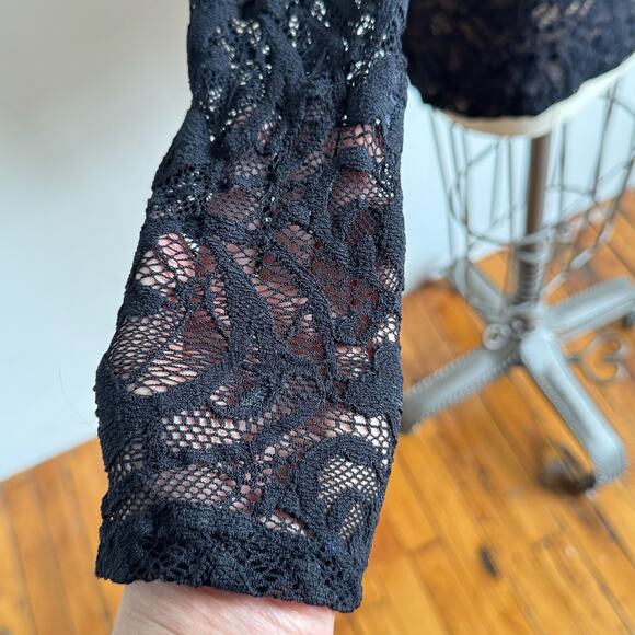 ANNE FONTAINE Castille Stretch Black Lace Top - Picture 6 of 11